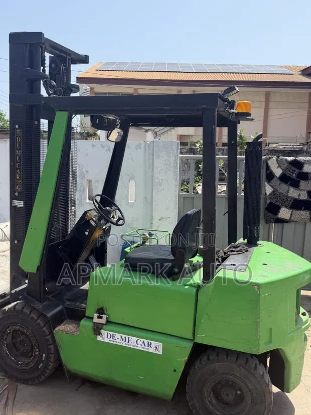 Forklift Rental Services With Dansoman Exhibition · Photo 1