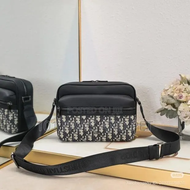 Designer Side Bags · Photo 1