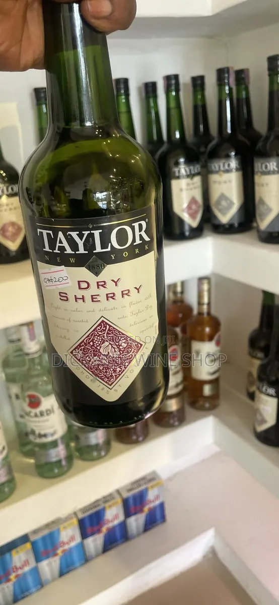 Taylor Dry Sherry · Photo 1