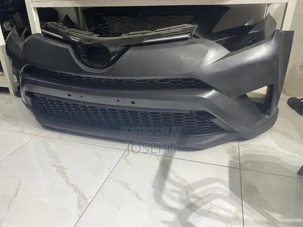 RAV4 2016,2017,2018 Front Bumper Complete · Photo 1