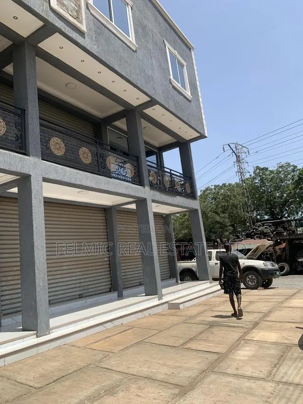 Stores at Achimota for Rent · Photo 1