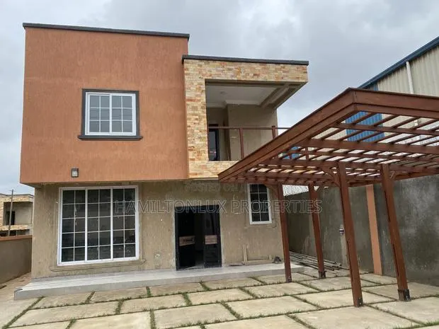 4bdrm House in Palace Mall, Tseaddo for rent · Photo 1