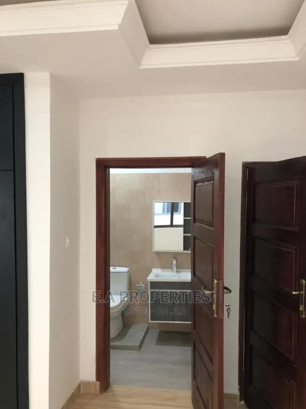 4bdrm House in E a Proprties, Ghana Flag for Sale · Photo 6