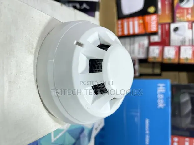 ALFAMAX Conventional Optical Smoke Detector Base C1002 · Photo 1