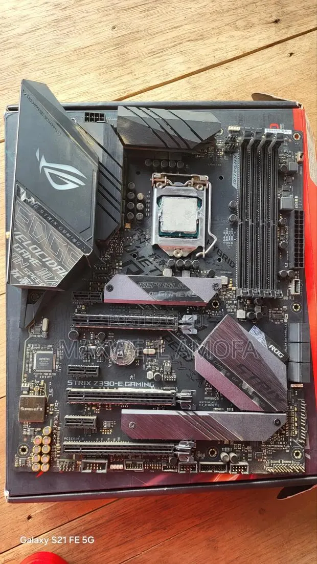 Computer Hardware · Photo 1