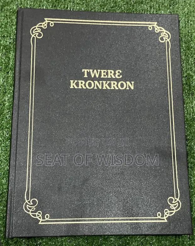 Asante Twi Bible(Twerɛkronkron) for Pulpit · Photo 1