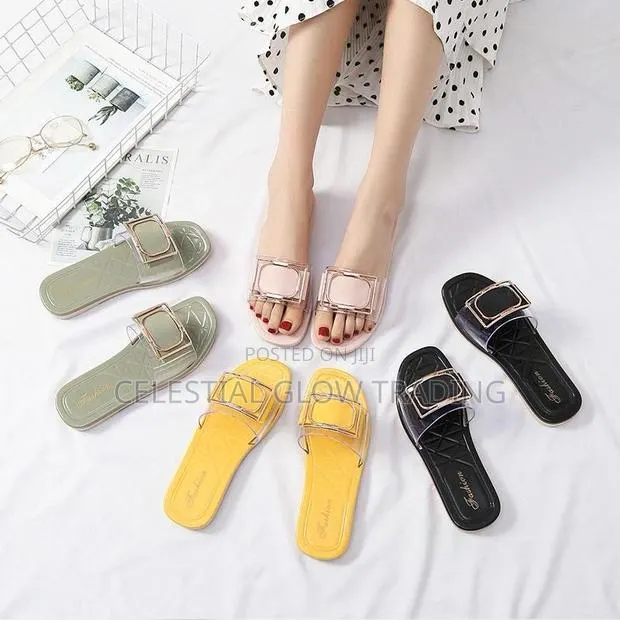 Women's Fashion Flat Slide Sandals · Photo 1
