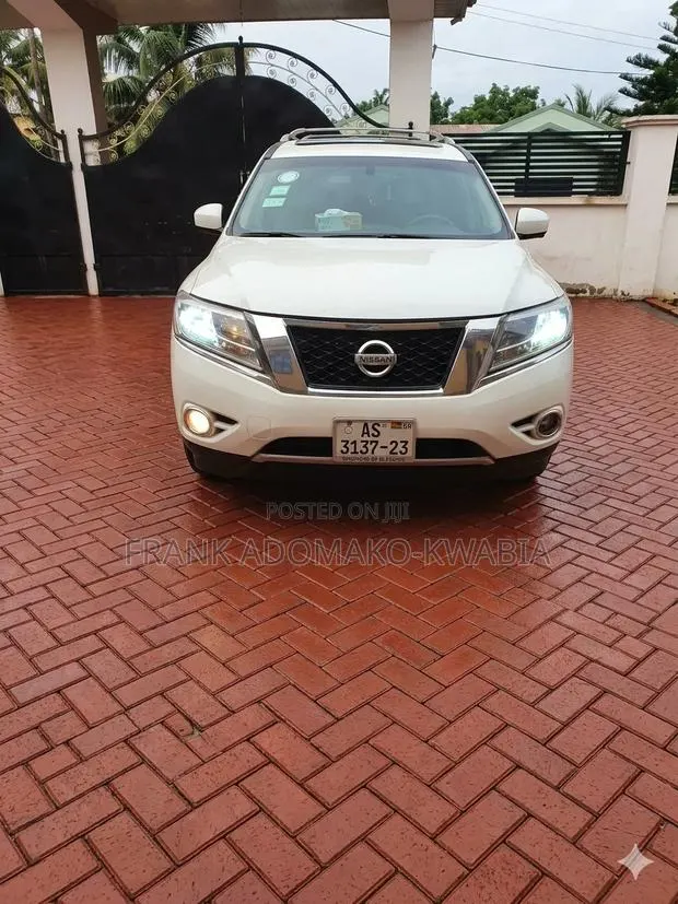 Nissan Pathfinder Platinum 4dr FWD (3.5L 6cyl) 2016 Pearl · Photo 1