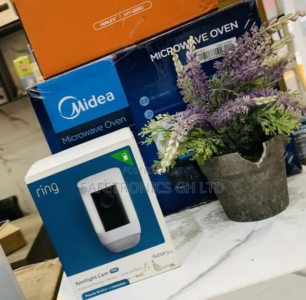 Exclusive Ring Spotlight Cam Pro | Outdoor Security Camera · Photo 1