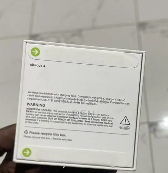 Apple Airpods 4 · Photo 1