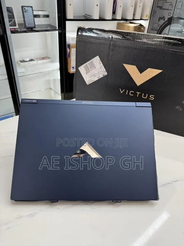 New Laptop HP Victus 15 8GB Intel Core i5 SSD 512GB · Photo 1