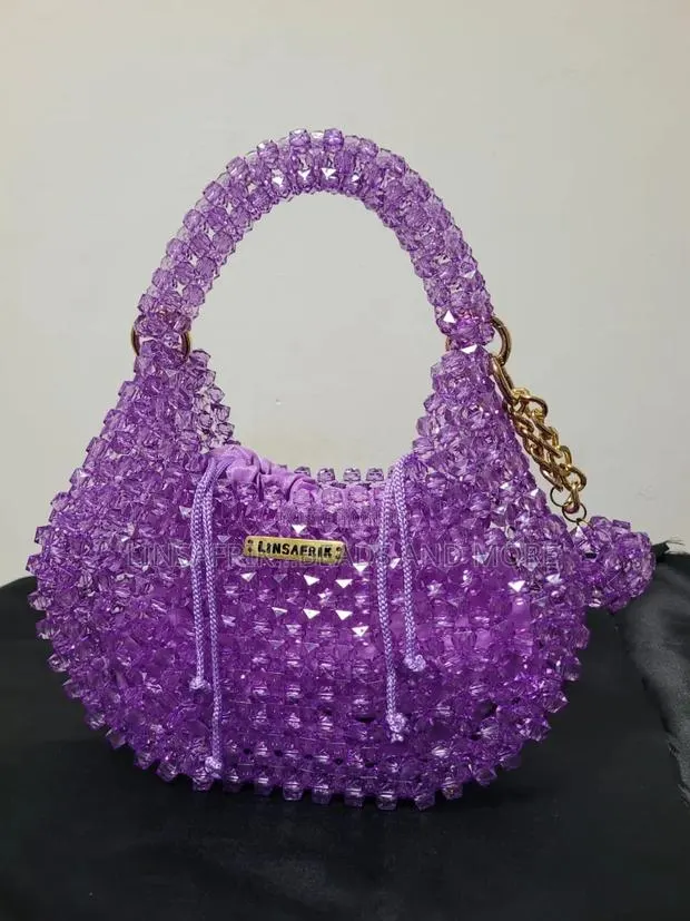 Classic Beaded Bag · Photo 1