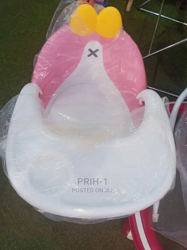 Eating Chair and Table · Photo 1