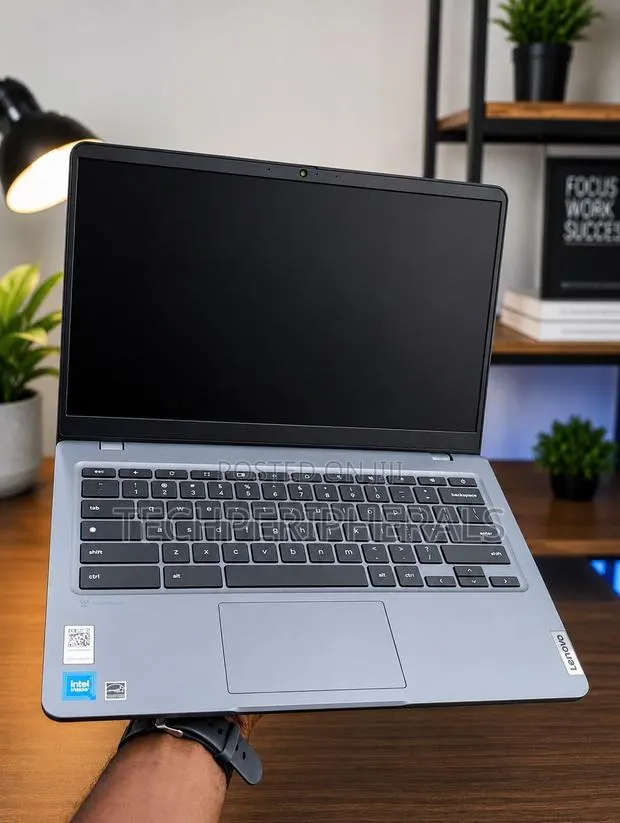 New Laptop Lenovo Chromebook N42 4GB Intel eMMC 60GB · Photo 1