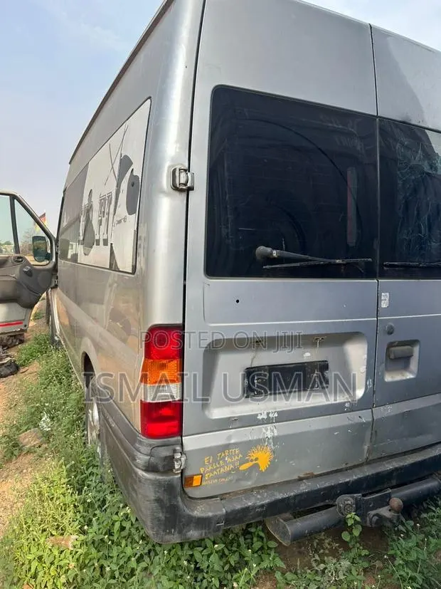 Ford Transit 2008 Silver · Photo 3