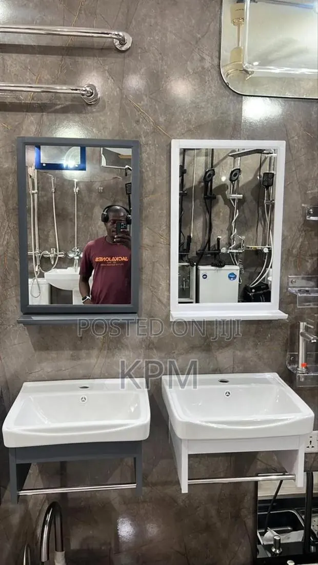 Mini Sized Cabinet Basin No Space Consumption · Photo 1