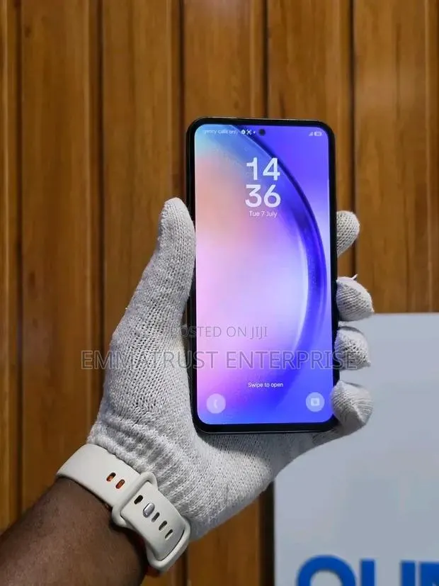 New Samsung Galaxy A20 64 GB Black · Photo 1