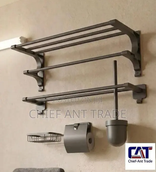 Set of Bathroom Accessories 505 Grey · Photo 1