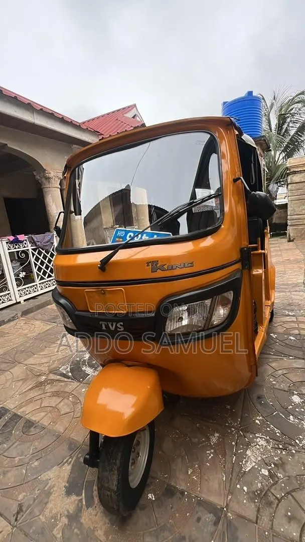 TVS 2025 Yellow · Photo 1