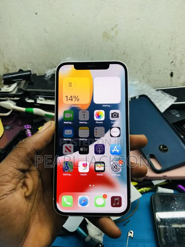 Apple iPhone 12 128 GB Purple · Photo 1