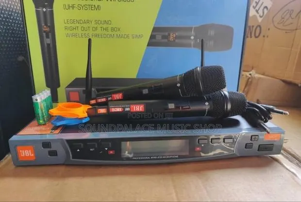 JBL KMC10 Dual-Channel 2in1 UHF Professional Wireless Microphone · Photo 1