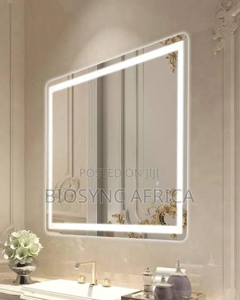 100cm X 80cm Led Mirror · Photo 1