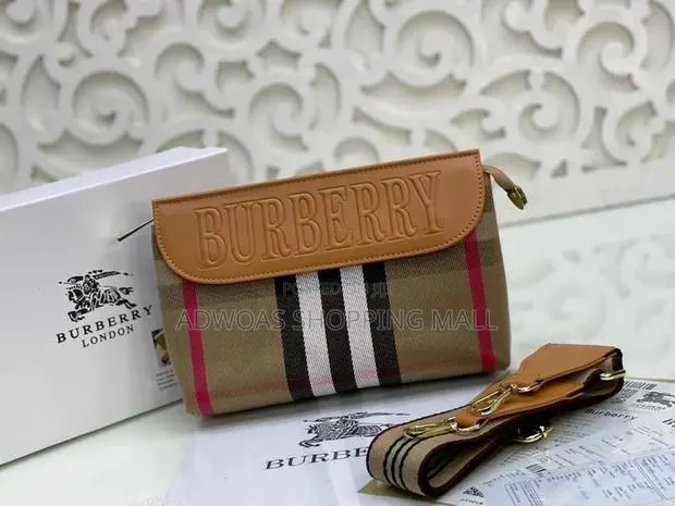 High Quality Cross Burberry Bag · Photo 1