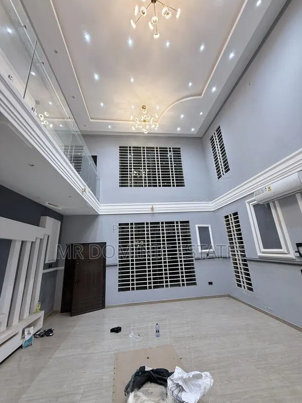 4bdrm Apartment in Mr Dominic Estate, Old Barrier for rent · Photo 1
