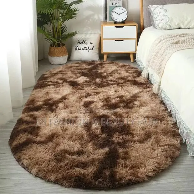 Fluffy Bedside Mat · Photo 1