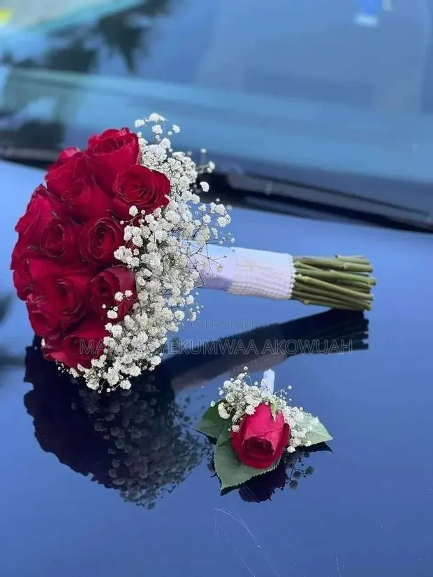 Bridal & Bridesmaids Bouquets & Corsages & Boutonnieres · Photo 1