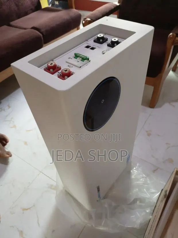 Solar Lithium Battery 48v 200ah · Photo 1