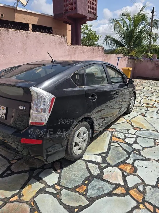 Toyota Prius 2010 Black · Photo 1