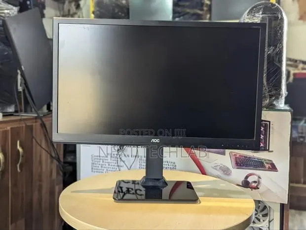 Aoc U2868pqu · Photo 1