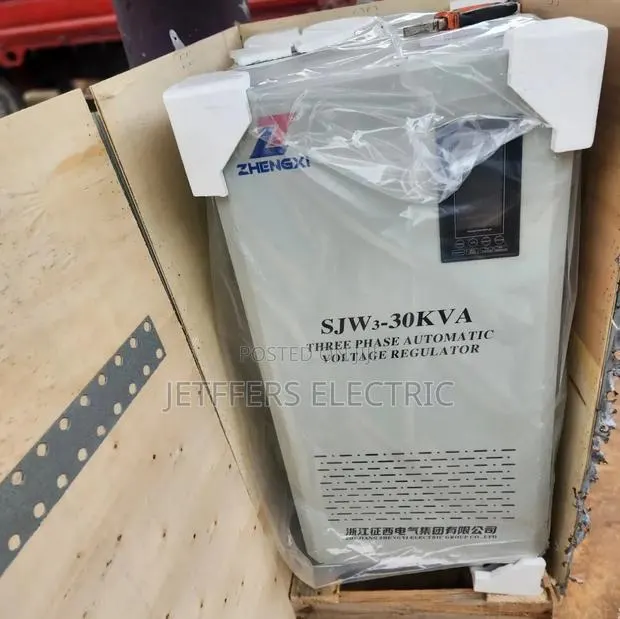 30KVA Three-Phase Automatic Voltage Regulator · Photo 1