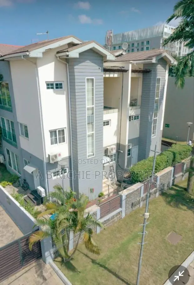 Furnished 4bdrm Townhouse/Terrace for sale · Photo 1