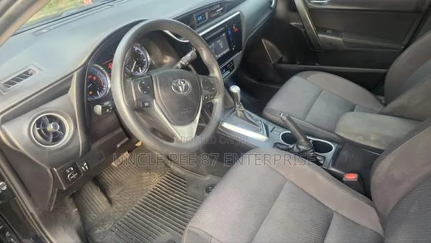 Toyota Corolla 2019 Black · Photo 1