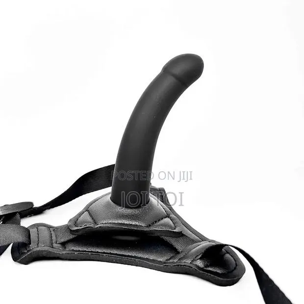 Mini Strapon Harness · Photo 1