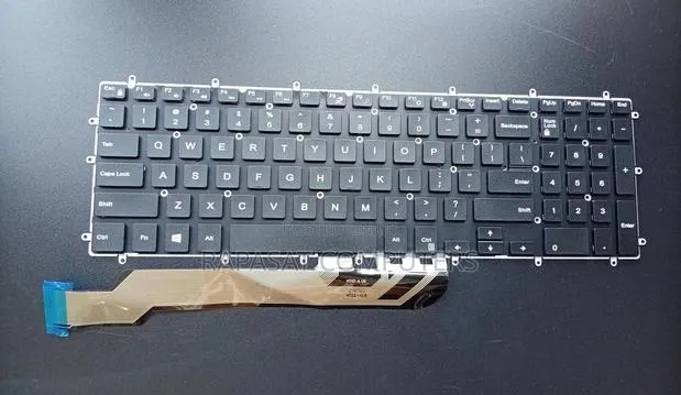 Dell 15-7000 Keyboard · Photo 1