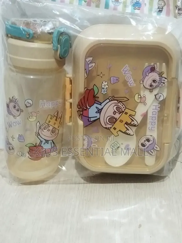Labubu Lunch Bowl and Water Bottle · Photo 2