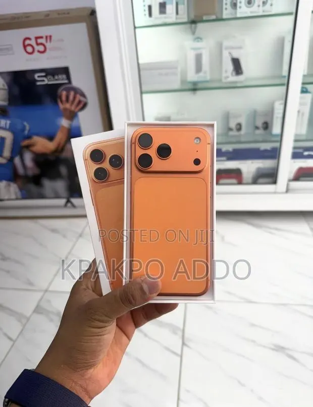 Apple iPhone 17 Pro Max 512 GB Orange · Photo 1