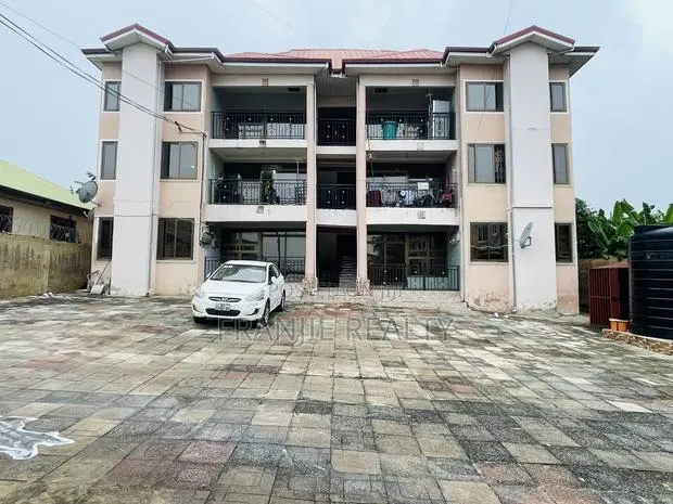 3bdrm Apartment in Franjie Realty, West Hills Mall Area for rent · Photo 1