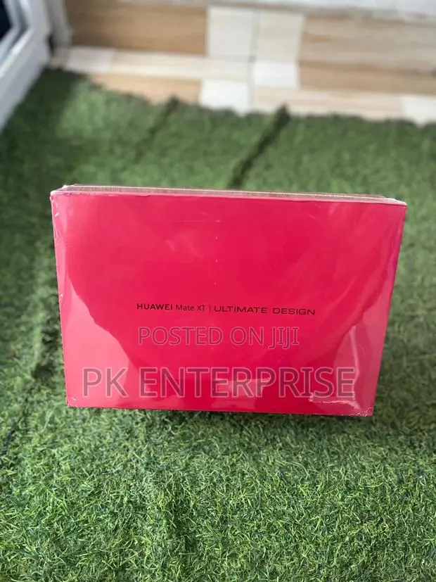 New Huawei Mate XT Ultimate Design 1 TB Black · Photo 1