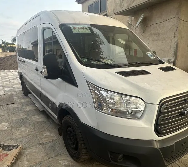 Ford Transit 2018 White · Photo 1