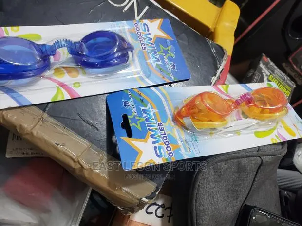 Kids Low Budget Swim Goggles Colour · Photo 1