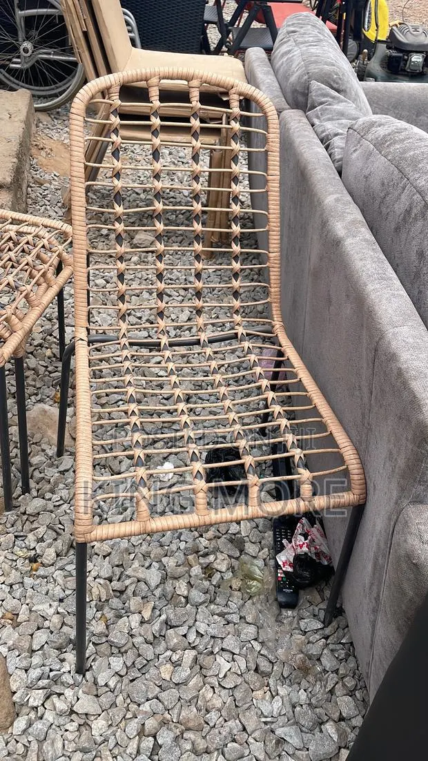 Nice Woven Chair for Sale · Photo 1