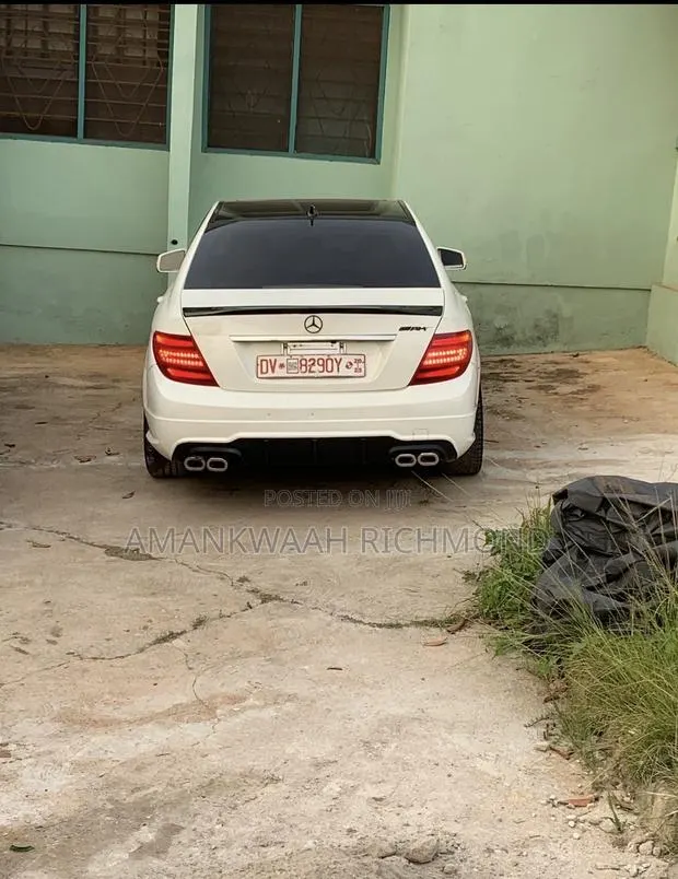 Mercedes-Benz C250 2014 White · Photo 1