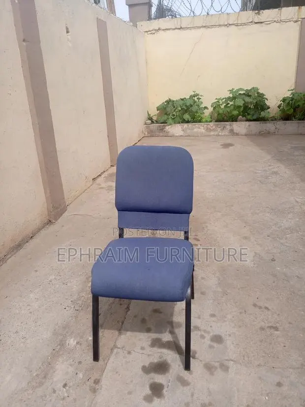 Auditorium Chair · Photo 1