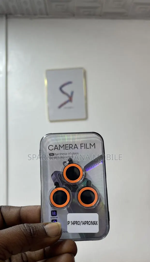 Camera Lens Protector for iPhone 14pro/14pro Max · Photo 1