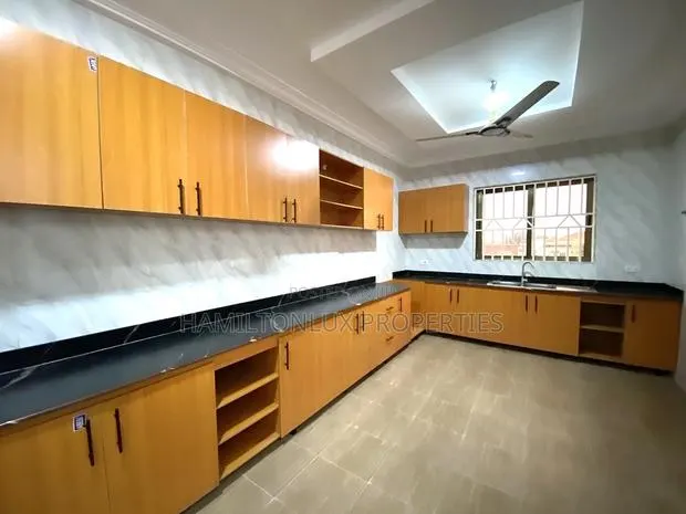 3bdrm Apartment in Tse Addo, Tseaddo for rent · Photo 1