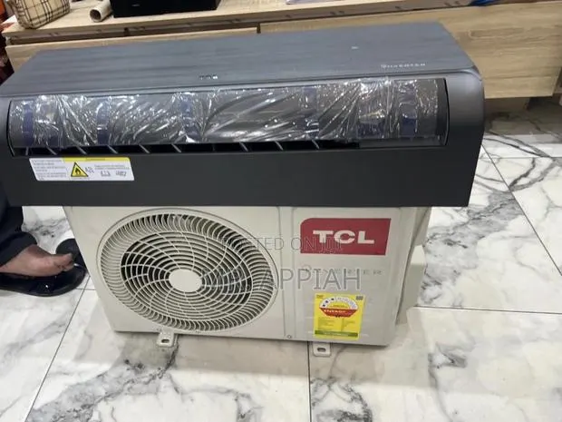 Choose Premium TCL 1.5hp Inverter Dark Gray Wooden Finish · Photo 1
